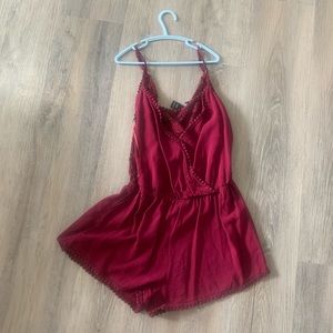 Women’s Xs maroon romper.